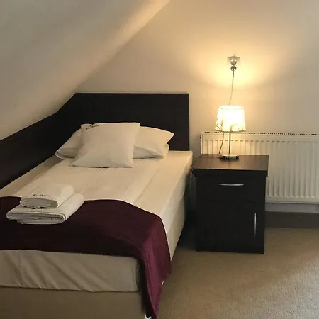 Bed & Breakfast Edmar 4*